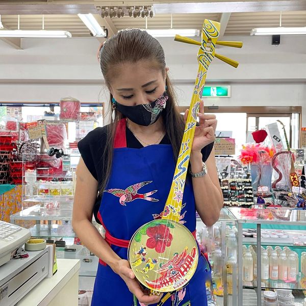 三線（合皮）美品　とても綺麗です。 Amazon.co.jp: 合皮プリント三線Bタイプ : 楽器・音響機器