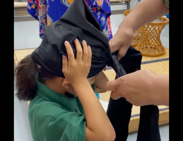 エイサー衣装で使われているモス頭巾のかぶり方を動画で紹介！